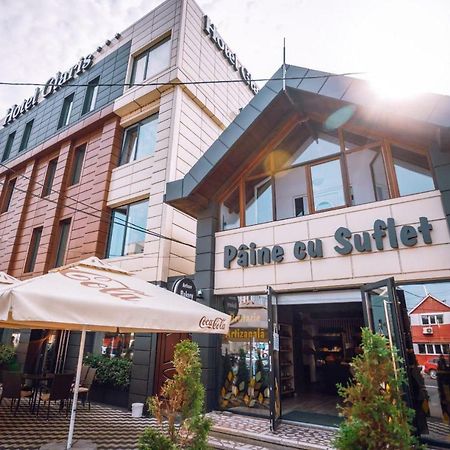 Hotel Glaris Tirgu Frumos Buitenkant foto